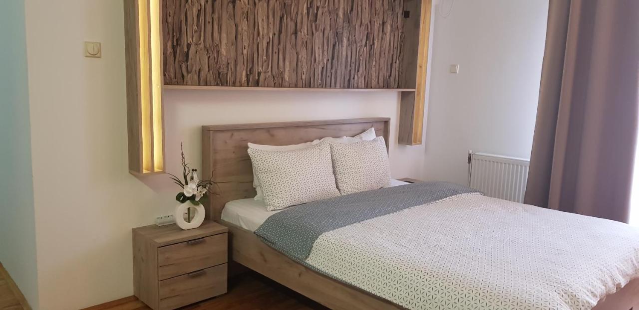 Nice Apartment Ni Esterno foto